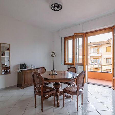 Апартаменты Comfy Flat Steps Away From Siena Station! Экстерьер фото